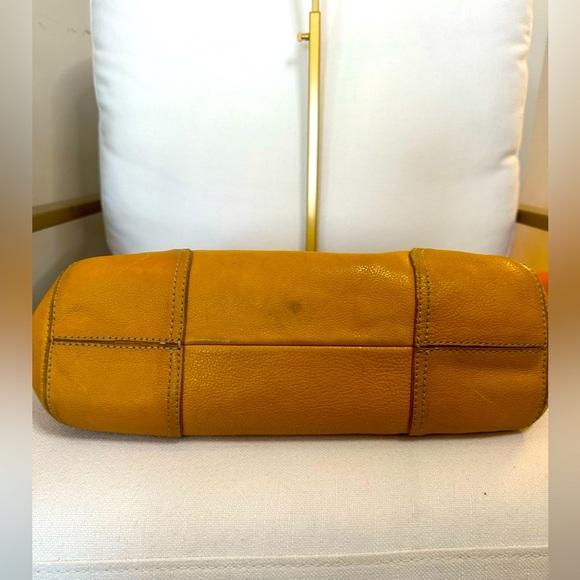 Michael Kors Shoulder Bag - Picture 4 of 12